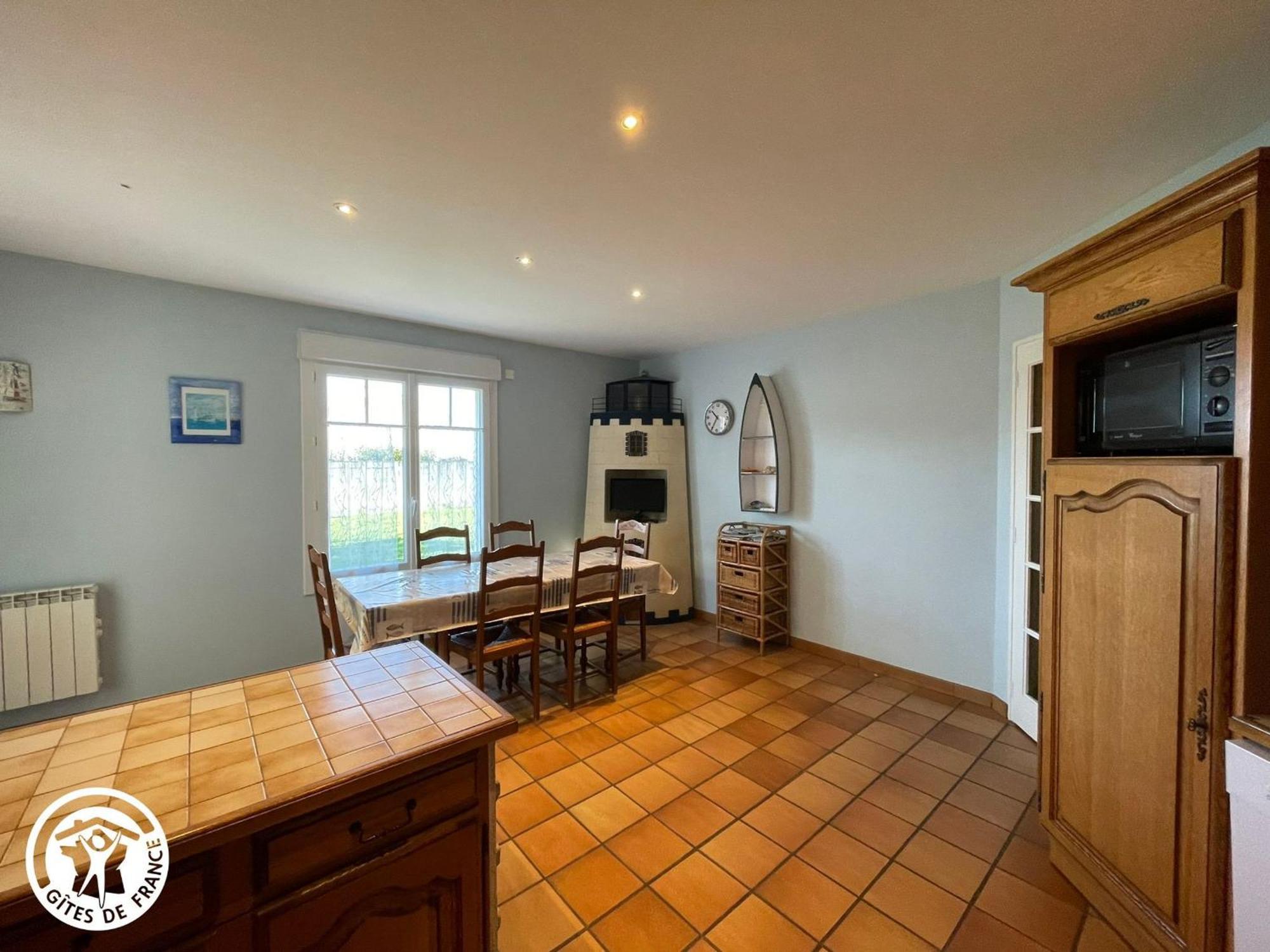 Maison Recente Avec Jardin, 4 Chambres, Proche Mer Et Commerces A Bouin - Fr-1-426-129 エクステリア 写真