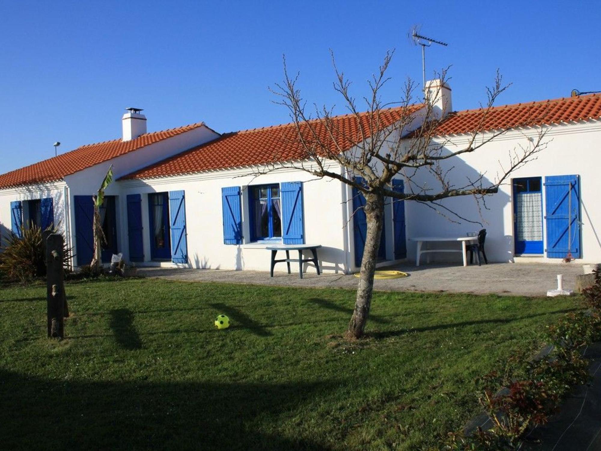 Maison Recente Avec Jardin, 4 Chambres, Proche Mer Et Commerces A Bouin - Fr-1-426-129 エクステリア 写真